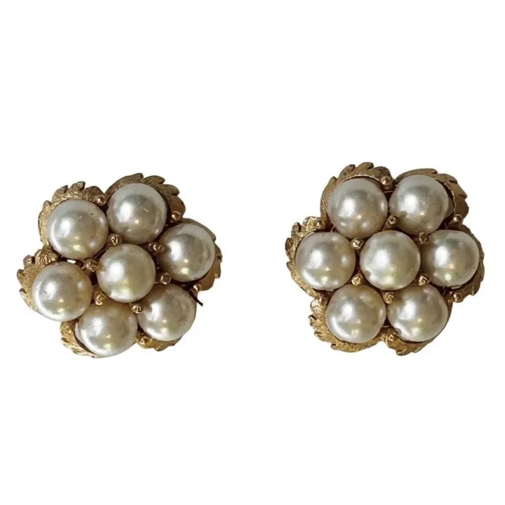 Faux Pearl Gold Tone Cluster Clip on Earrings
